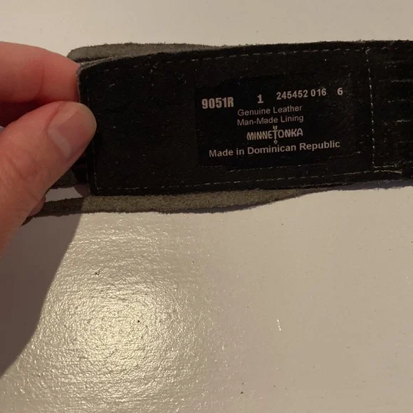 Minnetonka leather fringe and stud bracelet, Grey - Picture 3 of 5